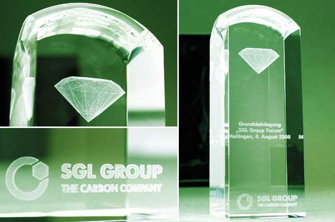 RD Glasquader mit 3D Gravur Image